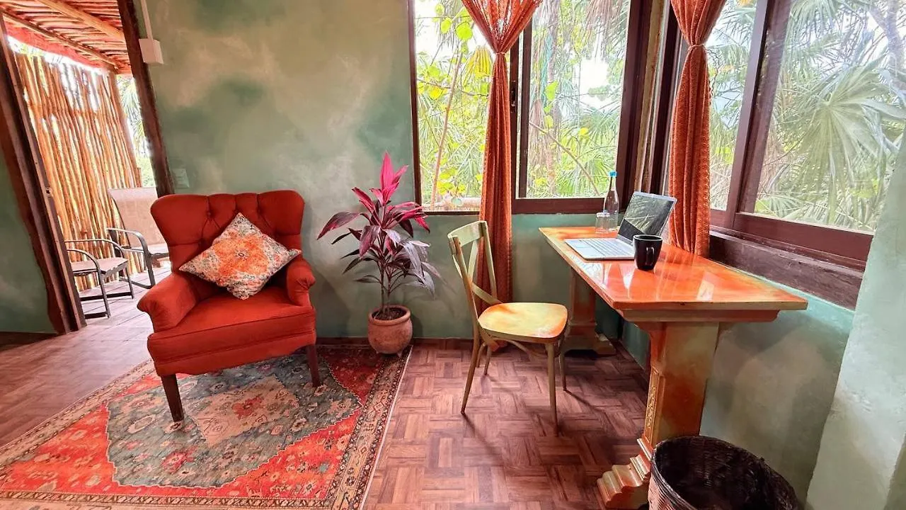 Hippie Chit Jungle House Tulum