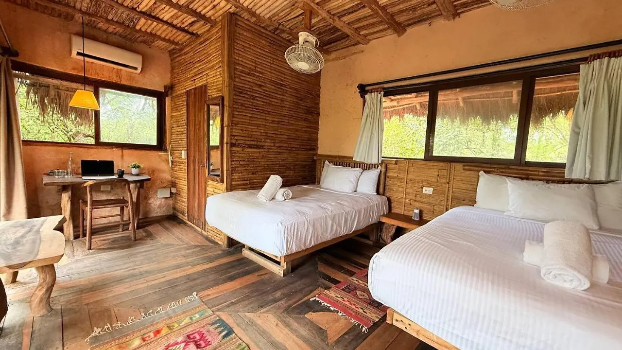 Hotel Hippie Chit Jungle House