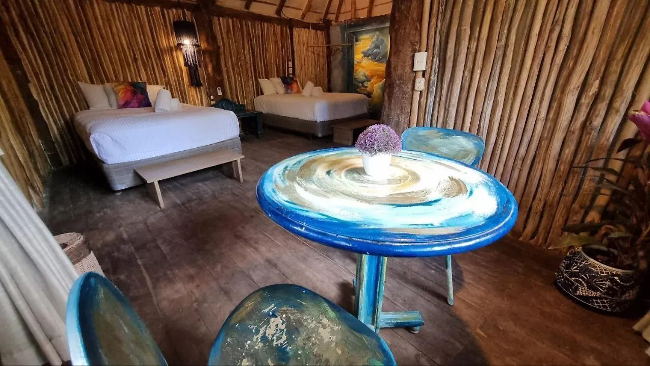 **** Отель Hippie Chit Jungle House Мексика