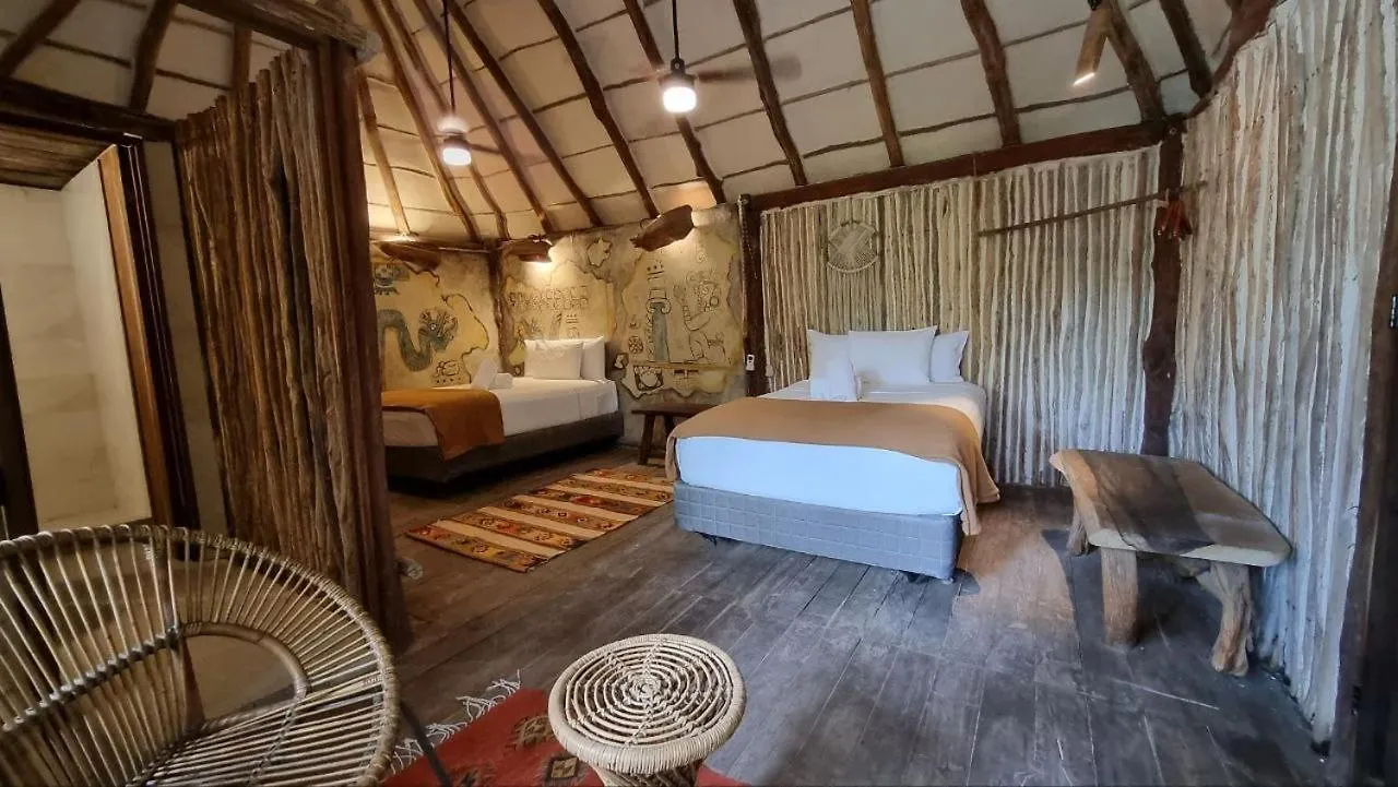 Hippie Chit Jungle House 4*, Тулум