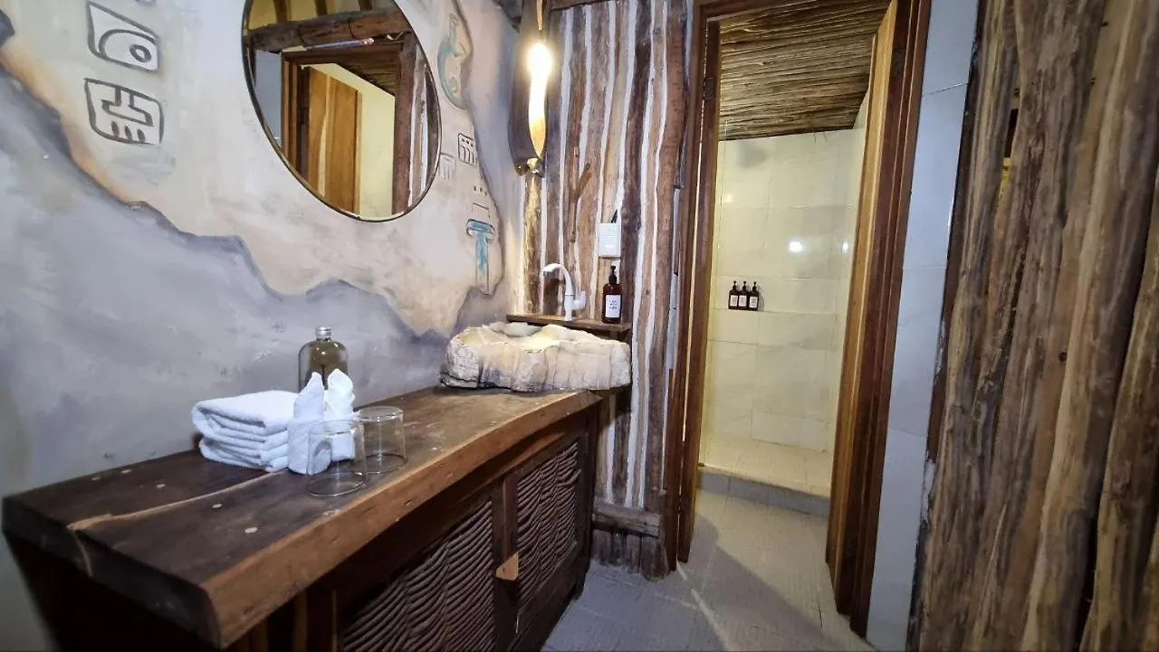 Отель Hippie Chit Jungle House